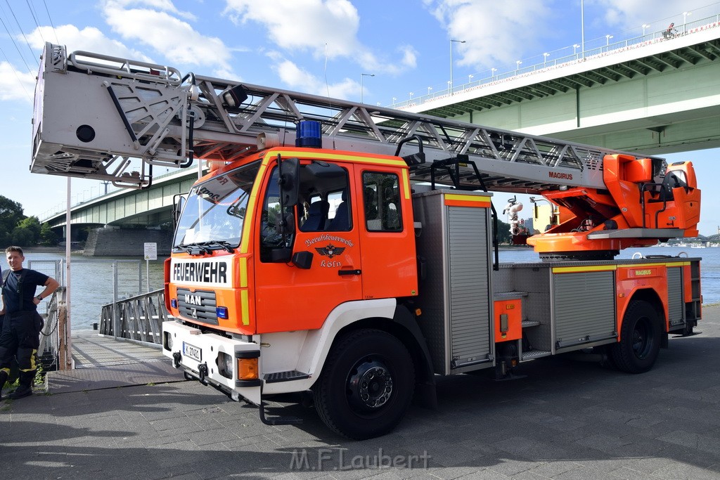 Schiff 1 Koeln in Hoehe der Koelner Zoobruecke P095.JPG - Miklos Laubert